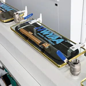 Vacuum sizing tank and cooling water tank